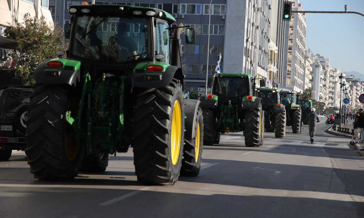 «Ναι στα λογικά αιτήματα, όχι στην κλιμάκωση και την ταλαιπωρία» απαντά η κυβέρνηση στους αγρότες