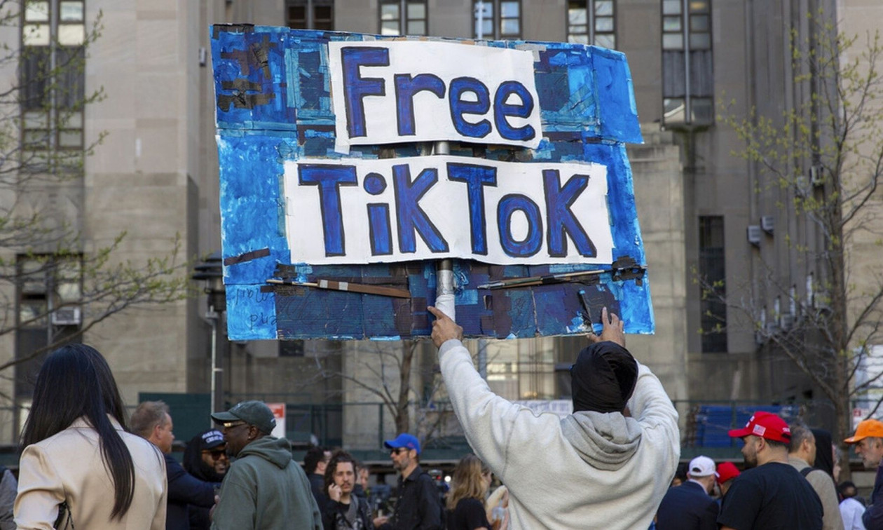 Συμφωνία για το «αμερικανικό» Τik Tok: Συνεχίζει τη λειτουργία του στις ΗΠΑ – Οι όροι του «ντιλ»
