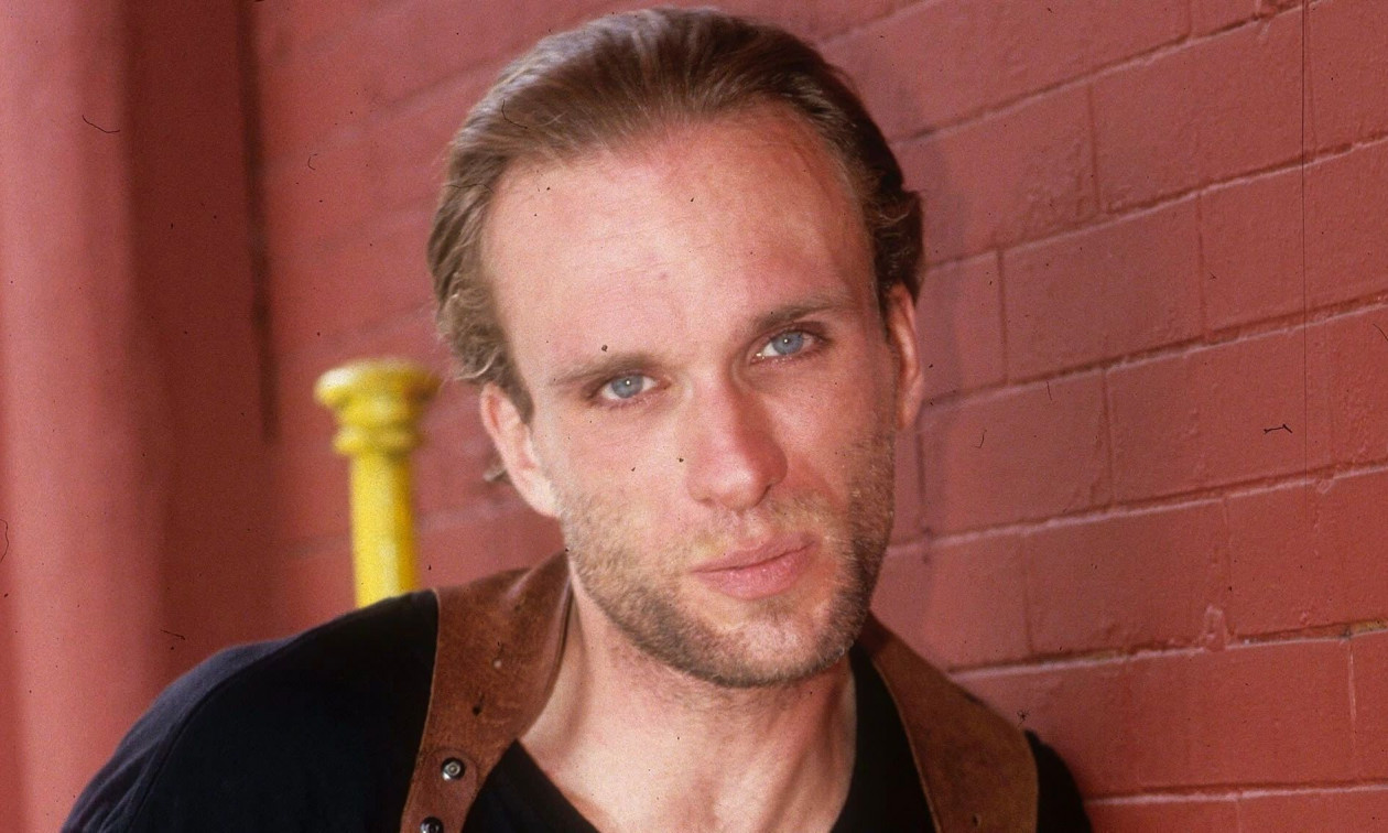 Πίτερ Γκριν: Νέα στοιχεία για τον θάνατο του ηθοποιού – Έφερε τραύματα στο σώμα του