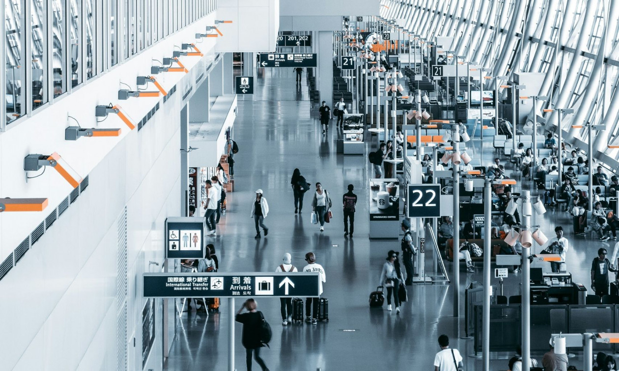 Χριστουγεννιάτικος«πυρετός» στα ευρωπαϊκά αεροδρόμια: Όλες οι απεργίες την περίοδο των εορτών