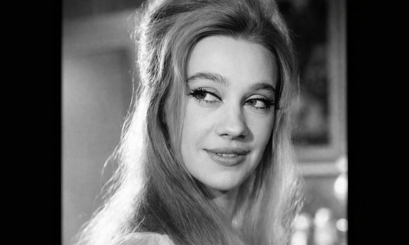 Ντόρα Γιαννακοπούλου: Η φωνή που ταξίδεψε τον Θεοδωράκη στο εξωτερικό, όταν η χούντα τον απαγόρευε