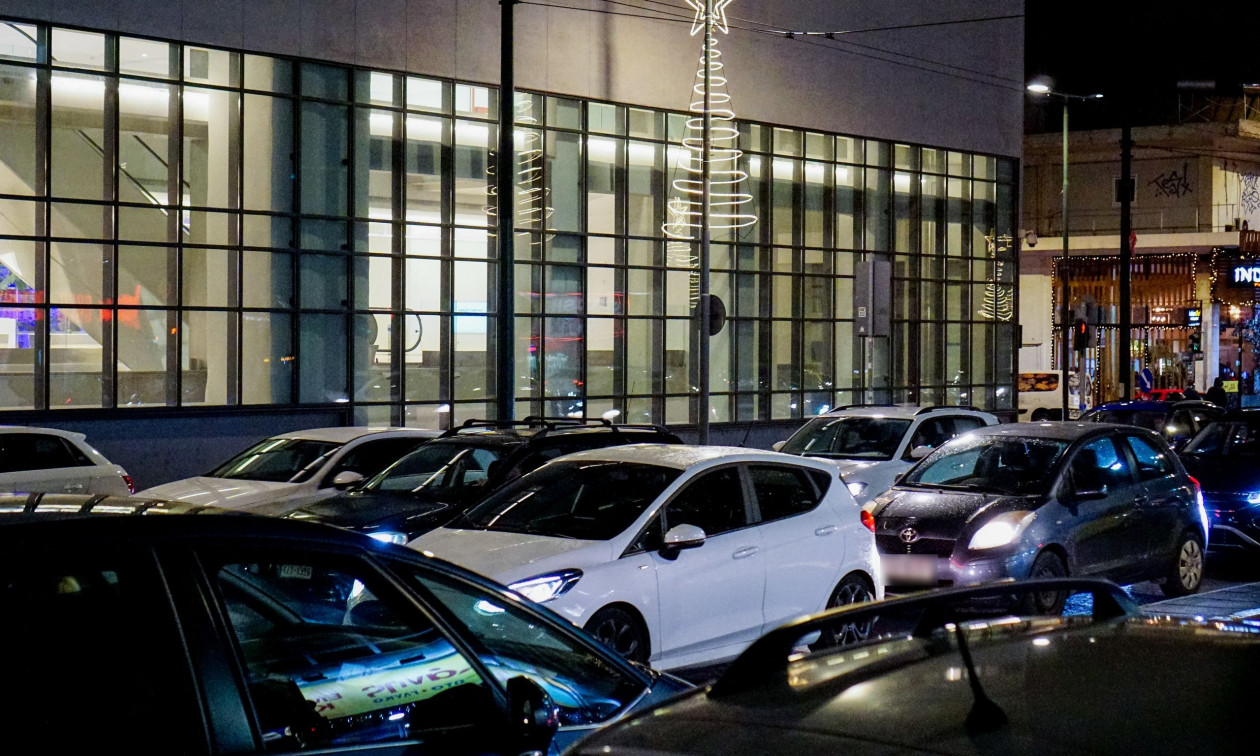 Κίνηση τώρα: «Κόλαση» σε Κηφισό και Αττική Οδό, Κηφισίας, Μεσογείων – Χάος και στον Πειραιά