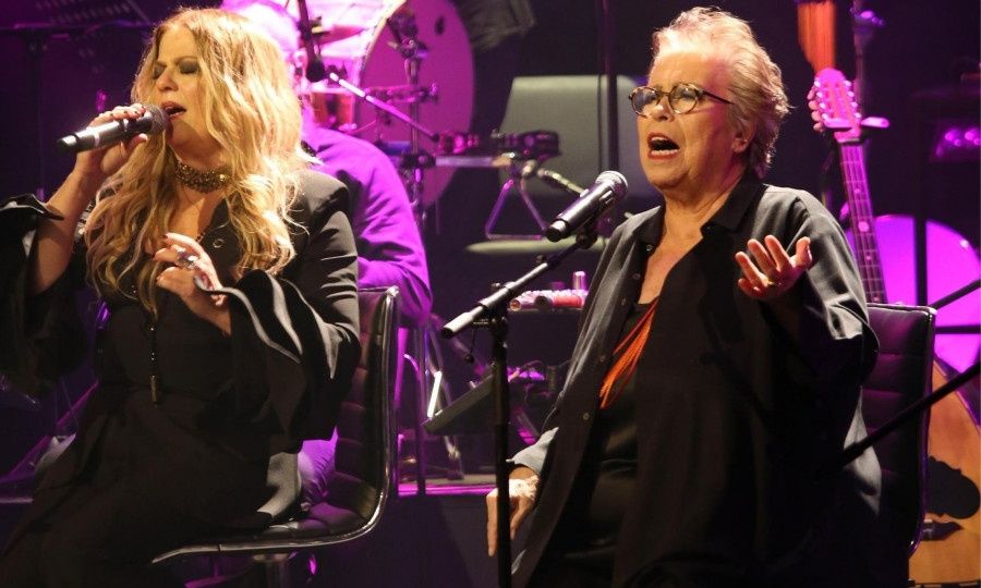 Λαμπερή πρεμιέρα: Δ. Γαλάνη – Ε. Τσαλιγοπούλου – Εστουδιαντίνα Νέας Ιώνιας Βόλου