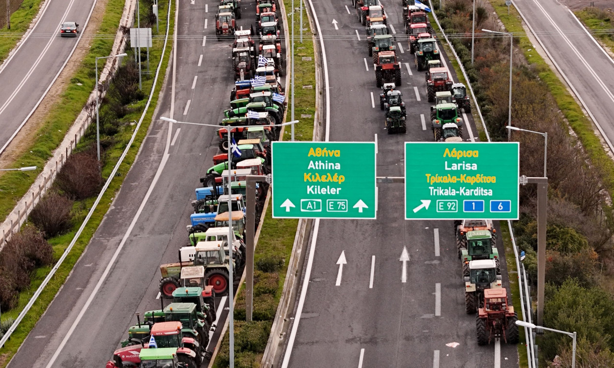 Λάρισα: Συνεχίζονται οι κινητοποιήσεις των αγροτών – Αύριο το μεσημέρι σύσκεψη στη Νίκαια