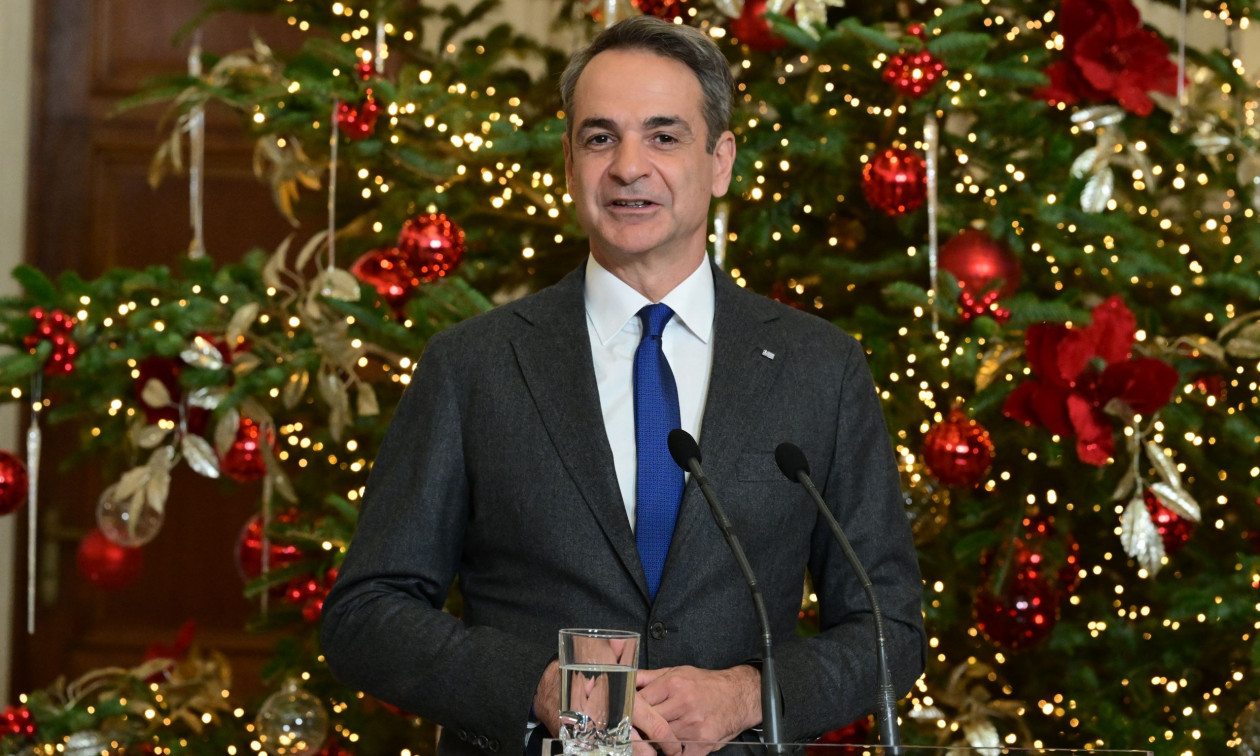 Μητσοτάκης: Τα 6 βιβλία που ξεχώρισε για να διαβάσει στις εορτές