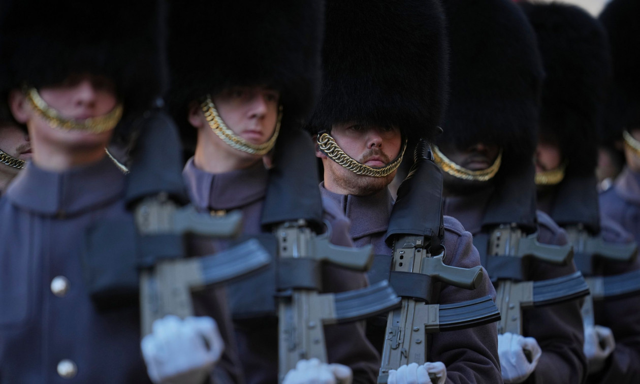 Βρετανία: Πρόγραμμα για την προσέλκυση νέων στις ένοπλες δυνάμεις ξεκινά το Λονδίνο