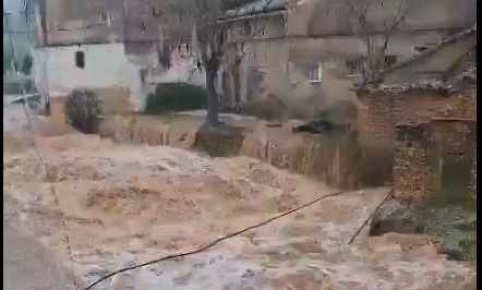 Πλημμύρες στην Ισπανία: Τρεις αγνοούμενοι μετά από τις καταρρακτώδεις βροχές – Βίντεο