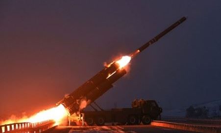 Βόρεια Κορέα: Προχώρησε σε δοκιμές πυραύλων κρουζ μακρού βεληνεκούς