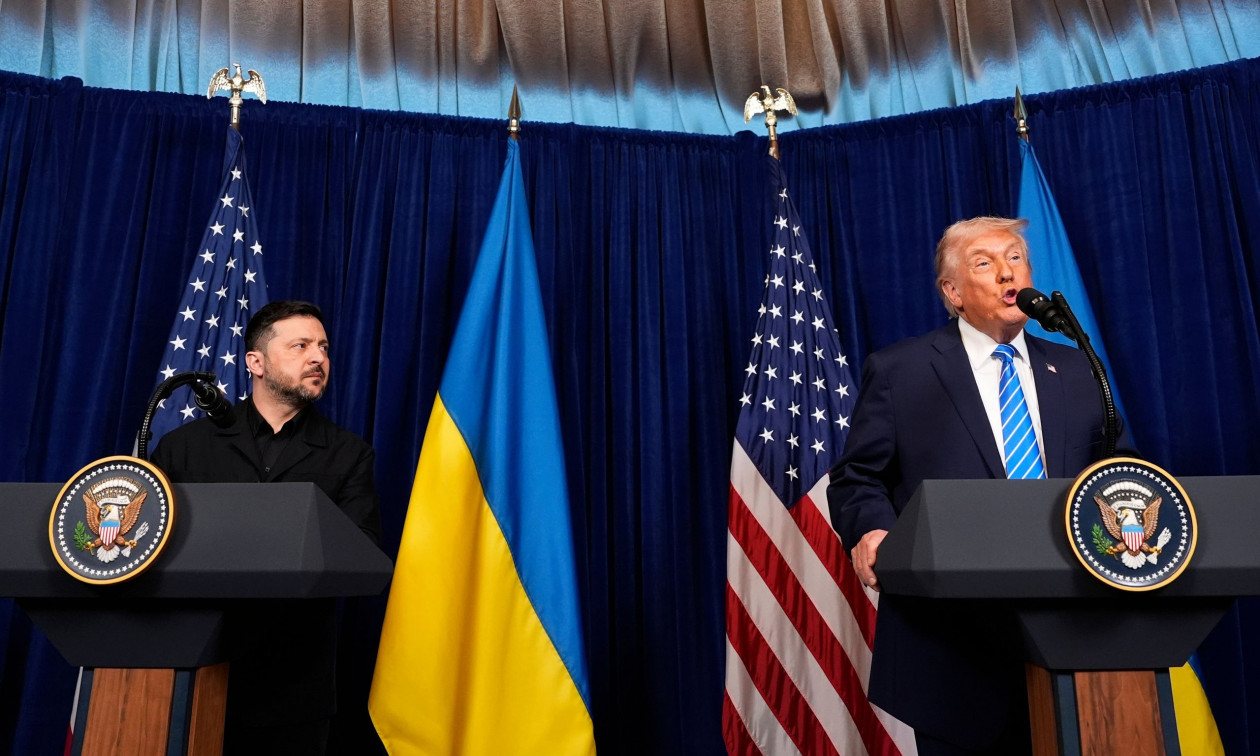 Η γκριμάτσα του Ζελένσκι όταν ο Τραμπ είπε ότι «η Ρωσία θέλει να δει την Ουκρανία να πετυχαίνει»