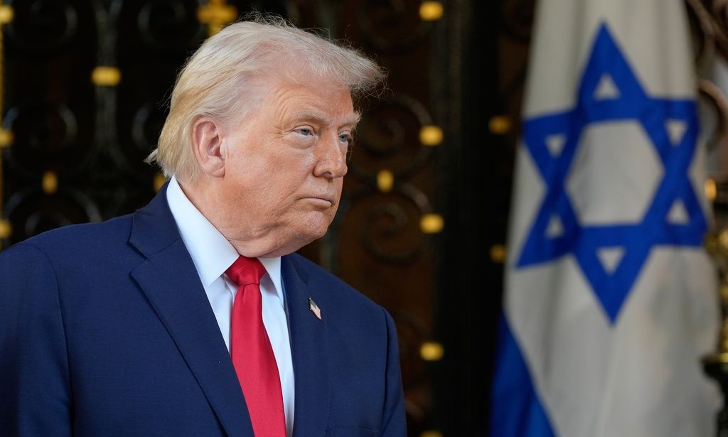 Τραμπ: «Χτυπήσαμε λιμάνι στη Βενεζουέλα»