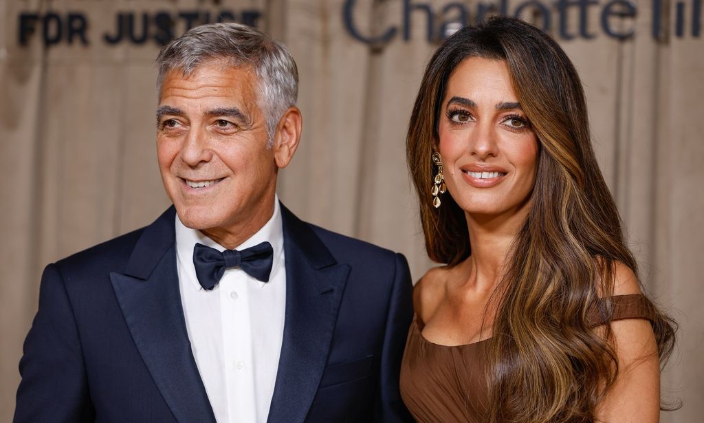 Ο Τζορτζ Κλούνεϊ, η σύζυγός του Αμάλ και τα παιδιά τους απέκτησαν τη γαλλική υπηκοότητα