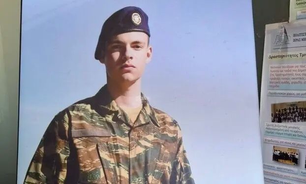 Ραφαήλ Γαλυφιανάκης: Η συγκλονιστική μαντινάδα του πατέρα του για τις 40 ημέρες από τον θάνατό του