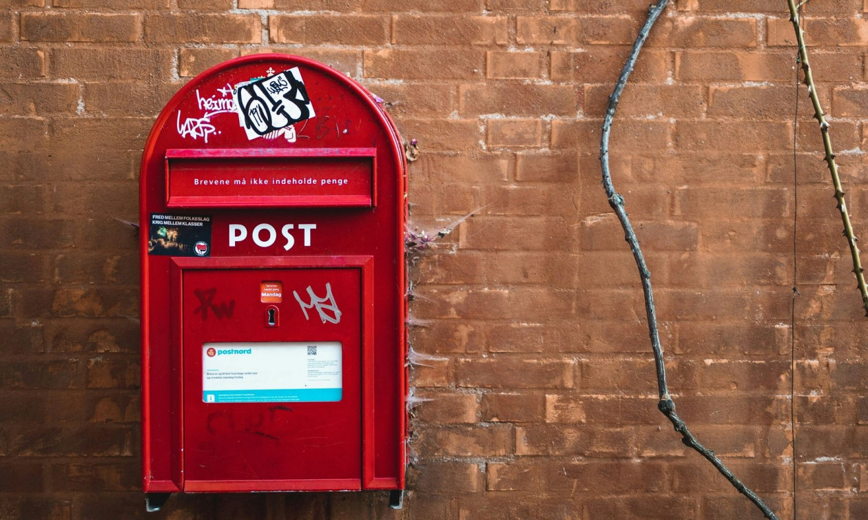 Δανία: Τέλος εποχής για τα ταχυδρομεία – Γιατί σταματάει να παραδίδει γράμματα μετά από 400 χρόνια