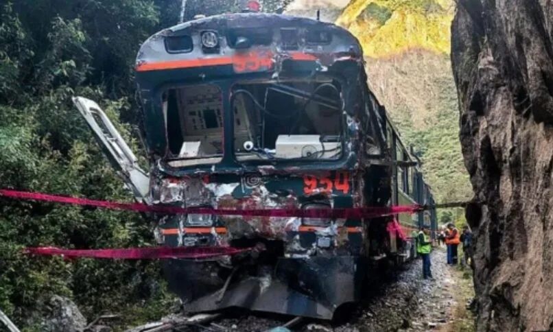 Περού: Νεκρός ο μηχανοδηγός και τουλάχιστον 40 τραυματίες από τη σύγκρουση τρένων