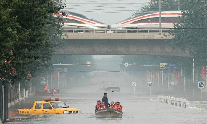 Η πολυπληθέστερη πόλη του πλανήτη βυθίζεται θέτοντας σε κίνδυνο 42 εκατομμύρια ανθρώπους