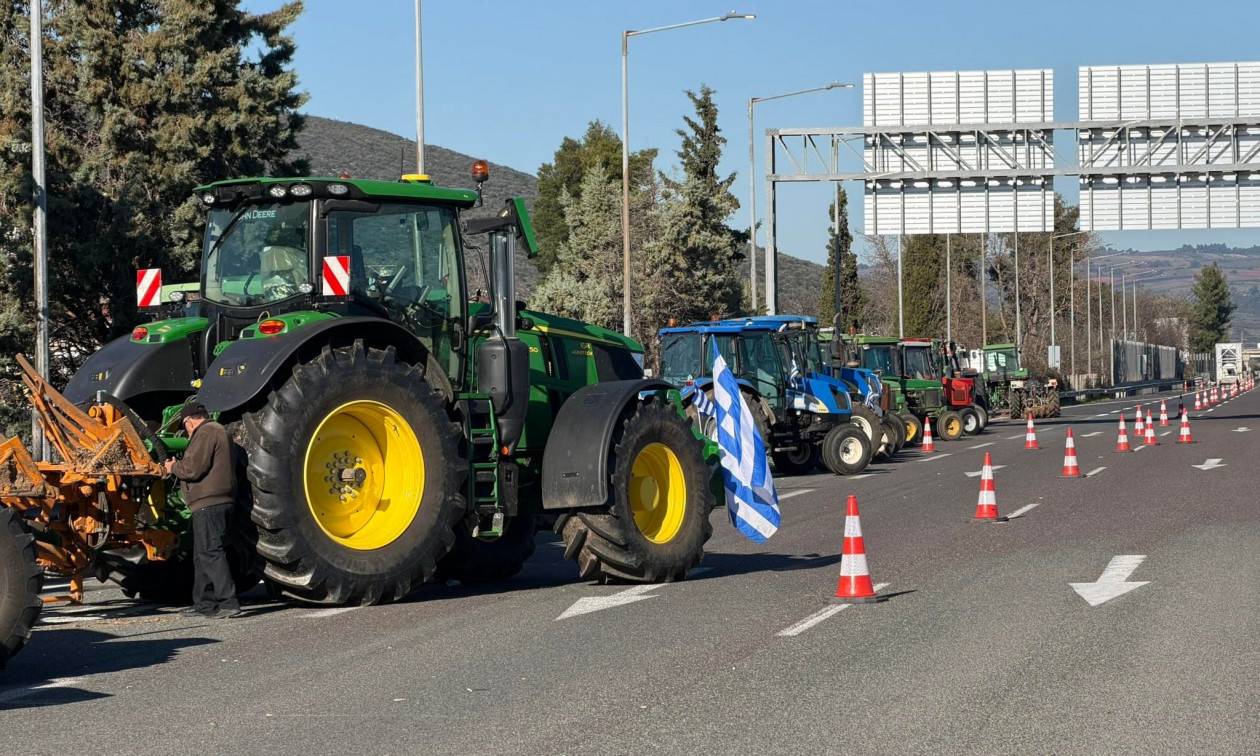 Μπλόκα αγροτών: Οι κυκλοφοριακές ρυθμίσεις στις εθνικές οδούς για την επιστροφή των εκδρομέων