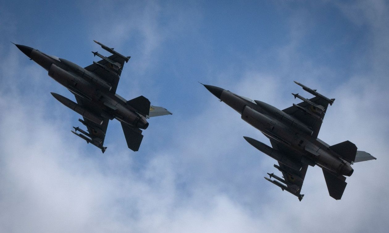 Συναγερμός στη Ρουμανία: Σηκώθηκαν μαχητικά F-16, εντοπίστηκαν ρωσικά drones