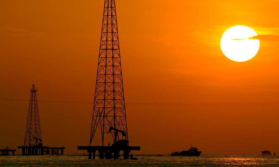 Τι θα γίνει με τον «μαύρο χρυσό» της Βενεζουέλας – Ο ρόλος των αμερικανικών πετρελαϊκών κολοσσών