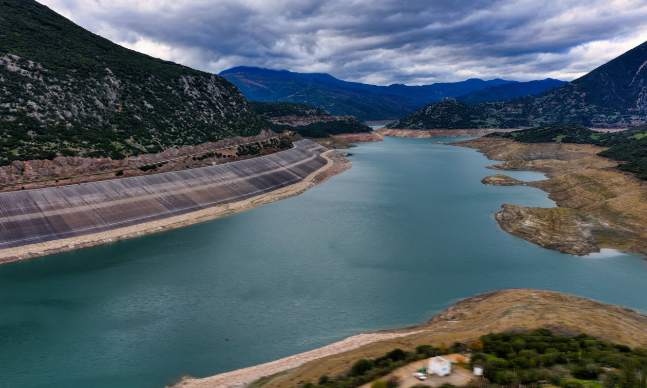 Λίμνη Μόρνου: Τι συνέβη στην τεχνητή λίμνη το 2025; Πώς ξεκίνησε το 2026;