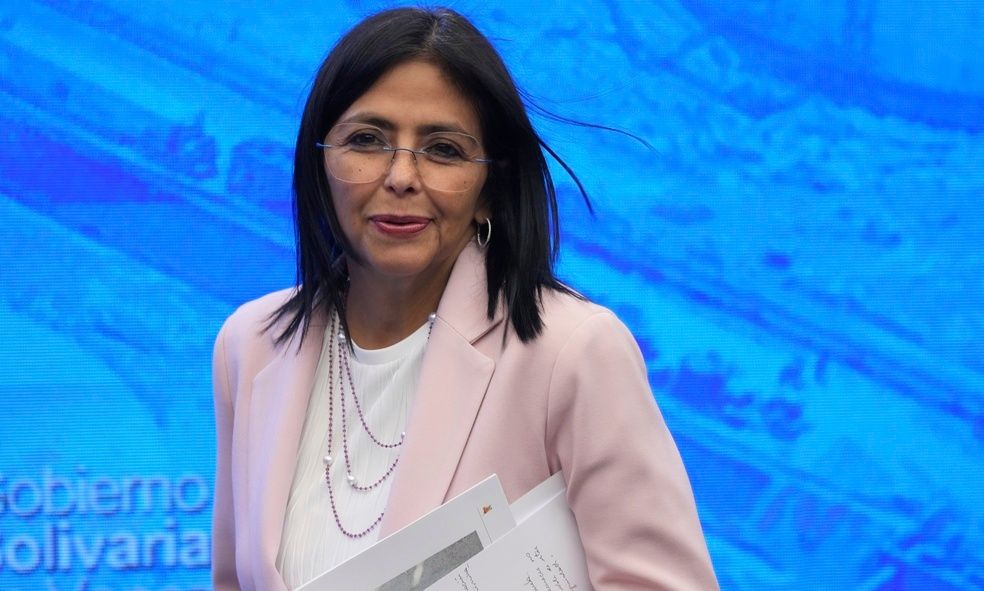 Ντέλσι Ροντρίγκες: Ποια είναι η «πιστή υπολοχαγός» του Μαδούρο που αναλαμβάνει προσωρινά τα ηνία