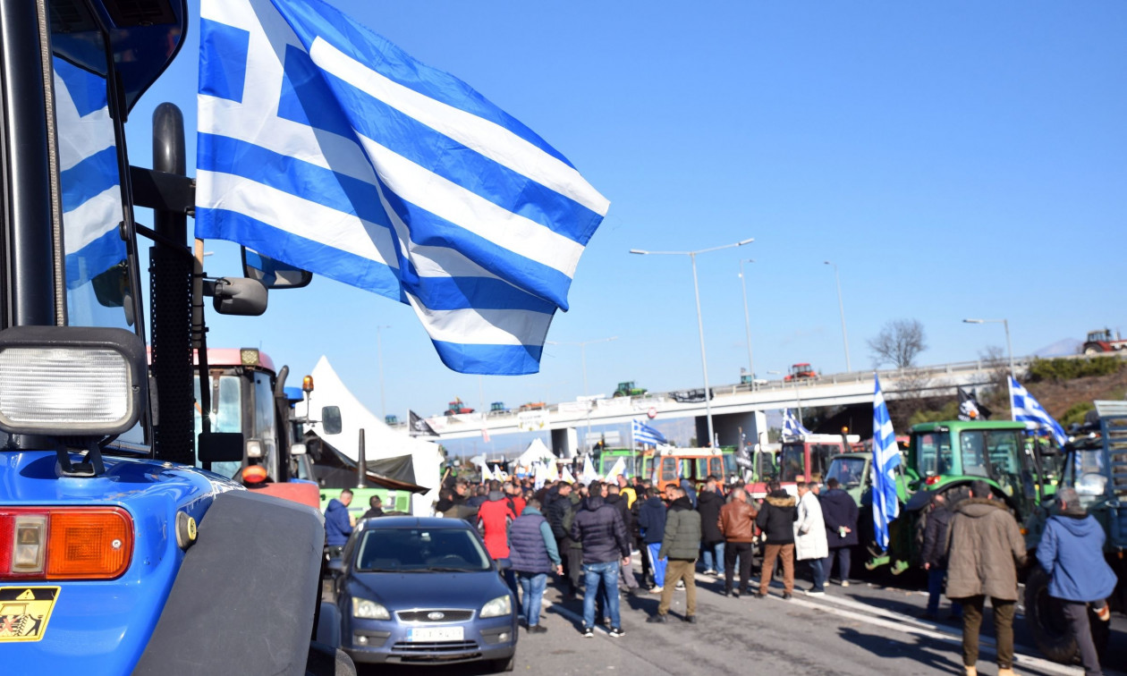 Αγρότες για τη συνέχεια των μπλόκων: Περιμένουμε τις κυβερνητικές ανακοινώσεις