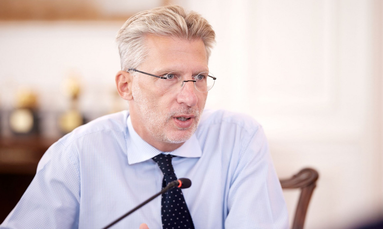 Άκης Σκέρτσος: «Ας μιλήσουμε από καρδιάς για το δράμα και το τραύμα των Τεμπών»