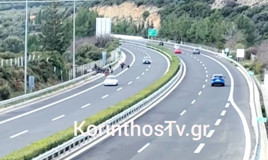 Αγρότες: Παρολίγον τροχαίο στη Νεμέα – Βγήκε σε κλειστή στροφή κουνώντας μαύρη σημαία