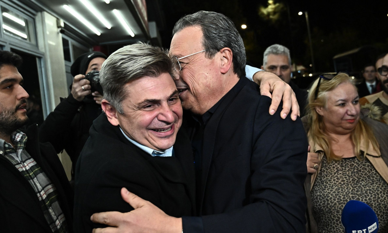 Το οργισμένο τηλεφώνημα Φάμελλου – Φαραντούρη: «Οι μισοί ετοιμάζεστε να πάτε στον Αλέξη»