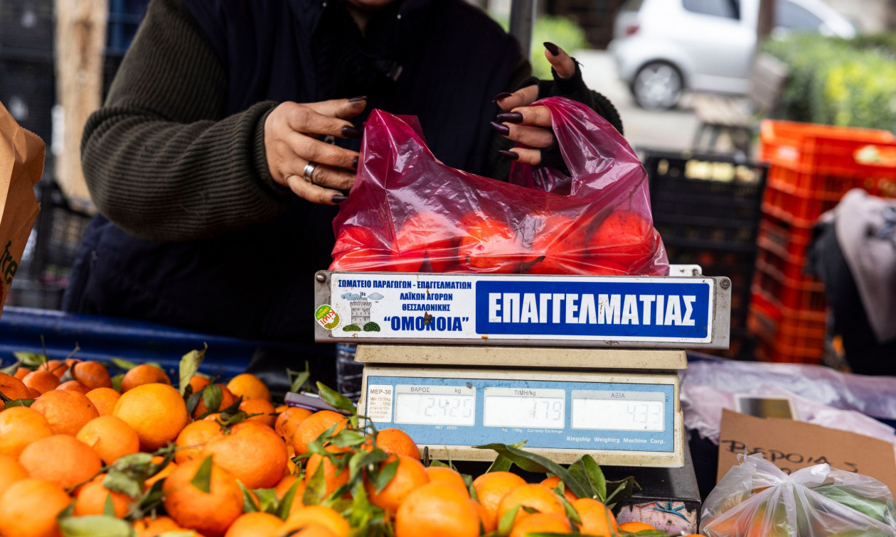 Αδιέξοδο για τις λαϊκές αγορές: Φόροι, κόστος και πρόστιμα «πνίγουν» τους παραγωγούς
