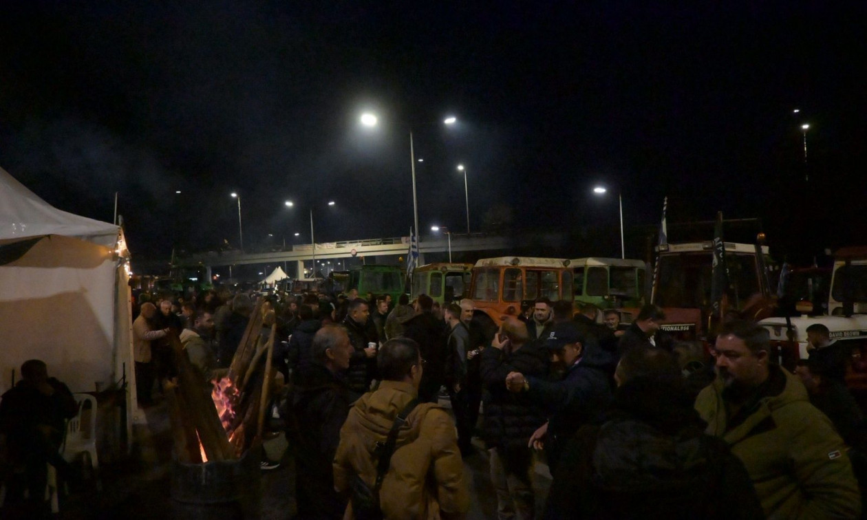 Μπλόκα αγροτών: Δυσαρέσκεια από τις κυβερνητικές εξαγγελίες στη Λάρισα