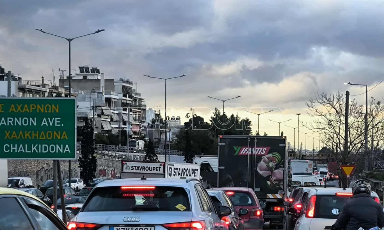 Κίνηση τώρα: «Βράζει» ο Κηφισός – Μεγάλες καθυστερήσεις σε Κηφισίας και Αττική Οδό