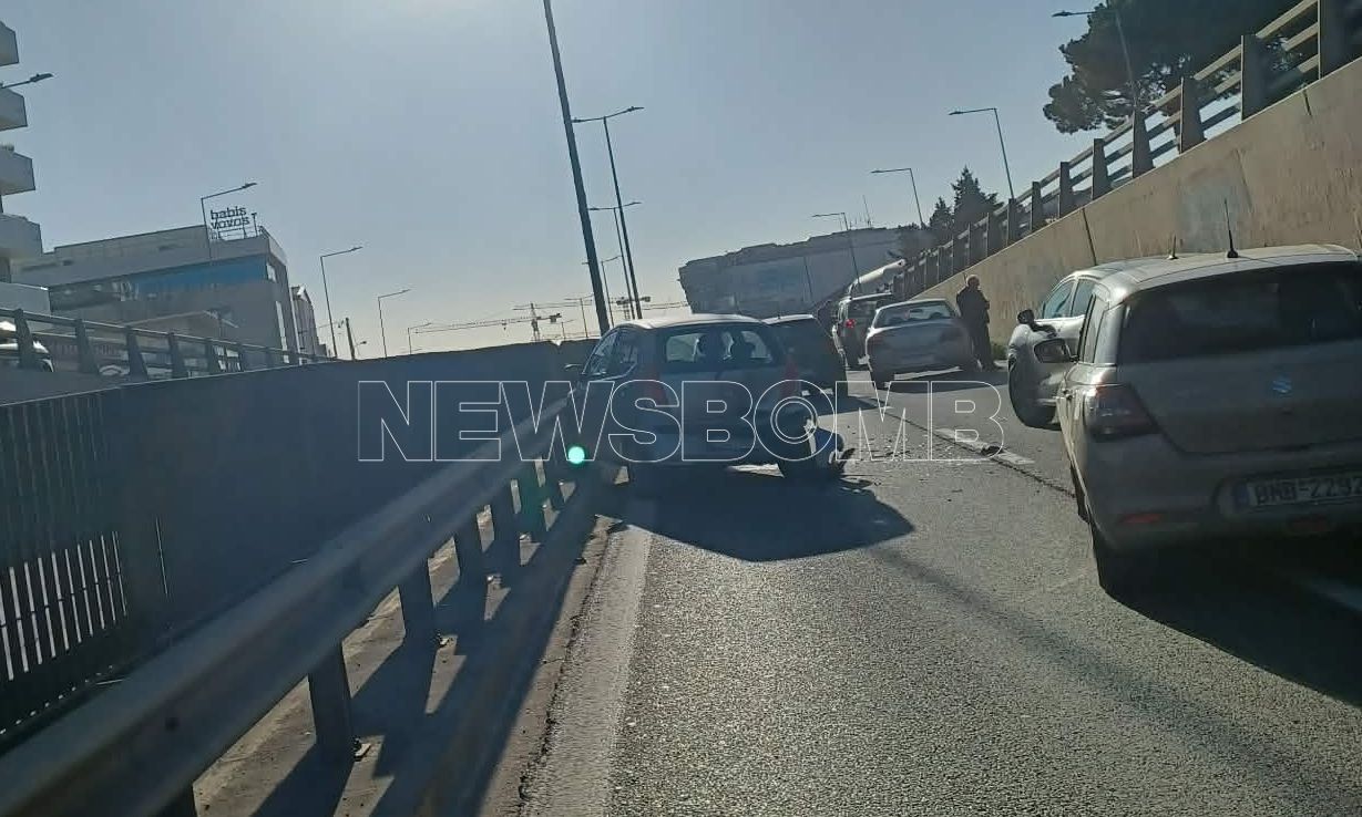 Τροχαίο τώρα στην Κηφισίας – Η κυκλοφορία διεξάγεται μόνο από μια λωρίδα