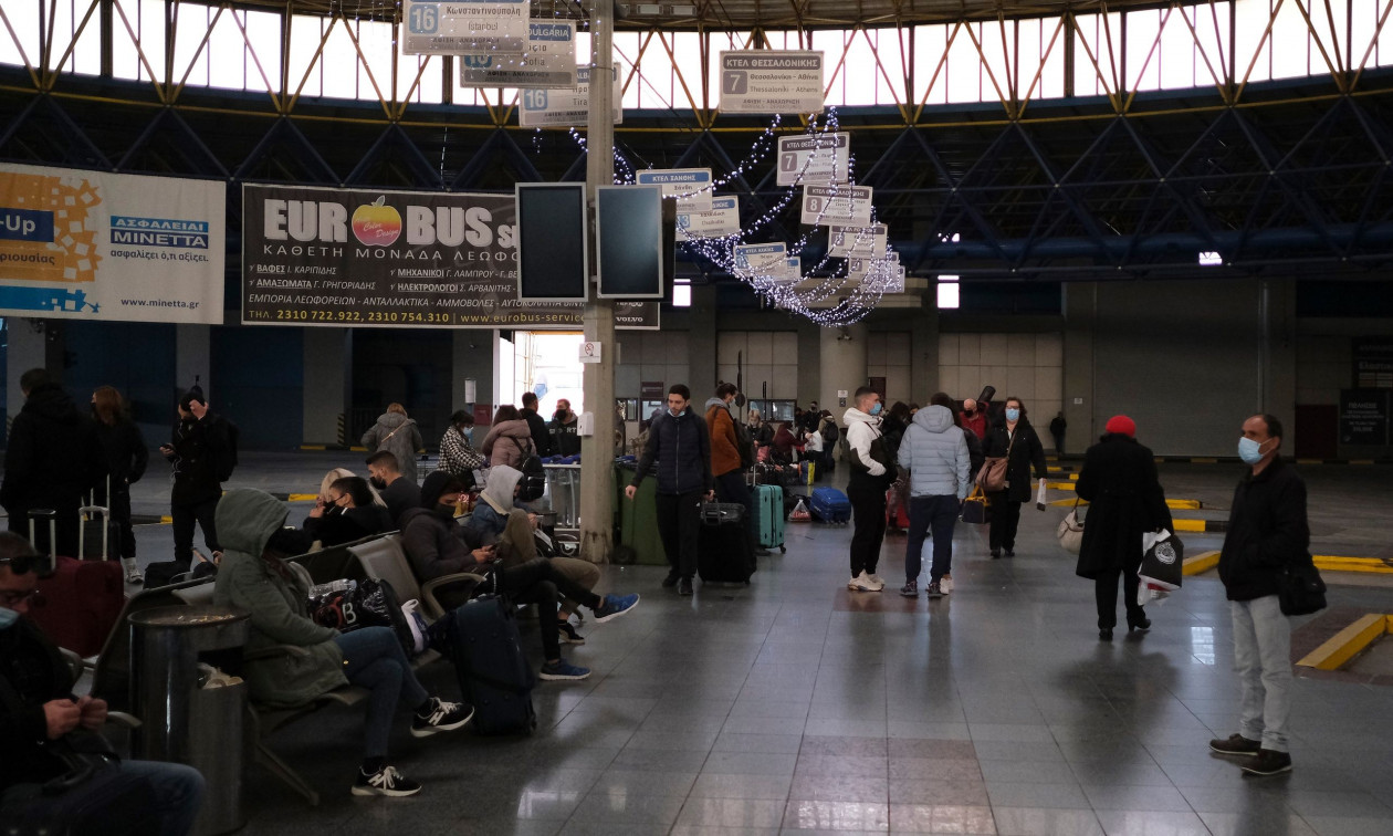 Αγροτικά μπλόκα: Ακυρώνονται 50 δρομολόγια του ΚΤΕΛ Θεσσαλονίκης στη γραμμή Αθήνα – Θεσσαλονίκη