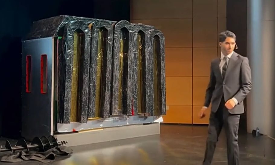 Οντάριο: 18χρονος χαρίζει ελπίδα σε άστεγους κατασκευάζοντας μικροσκοπικά σπίτια