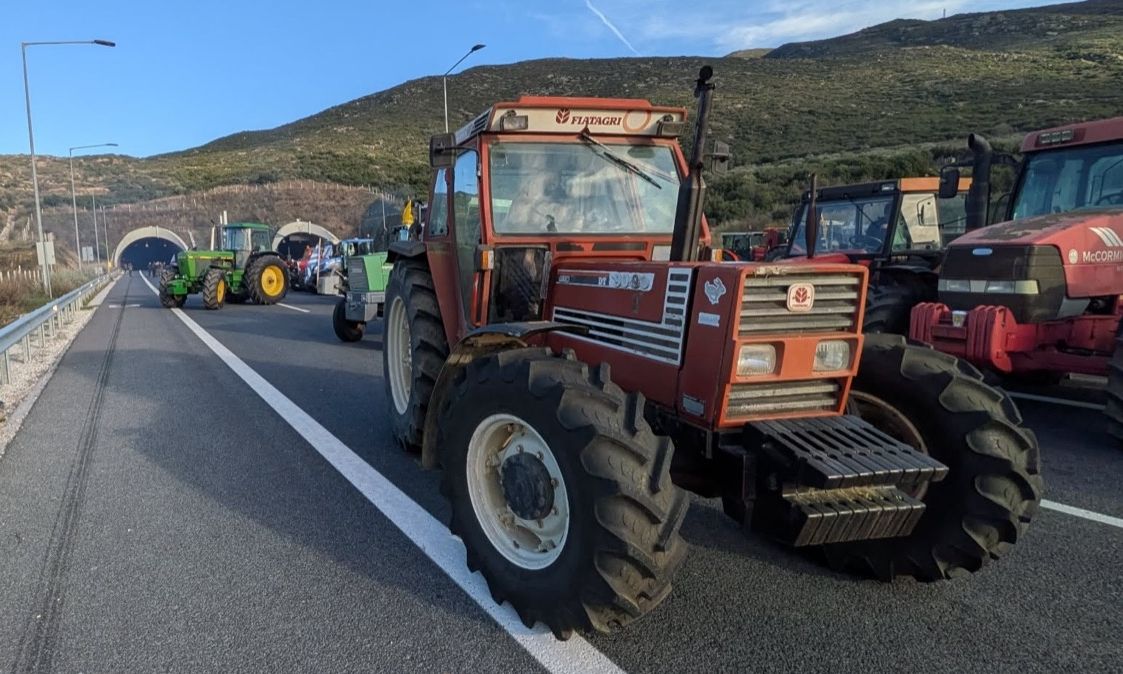 Αποχωρούν από τα Τέμπη οι αγρότες και επιστρέφουν στη Νίκαια για την πανελλαδική σύσκεψη