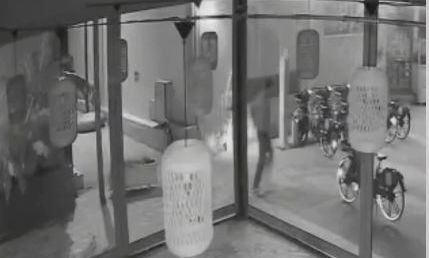 Χανιά: Βανδάλισαν ηλεκτρικά ποδήλατα του δήμου – Βίντεο έδωσε στη δημοσιότητα ο δήμαρχος