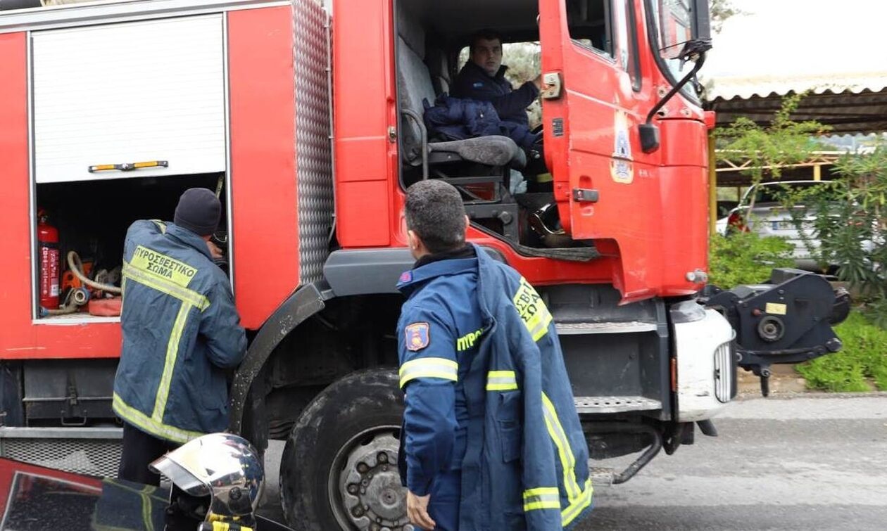 Χανιά: Πυρκαγιά σε σπίτι στα Δικαστήρια