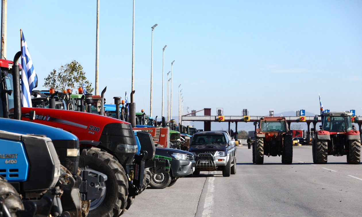 Μπλόκα αγροτών: Σύσκεψη στα Μάλγαρα – Επιλογή αντιπροσώπων για τη συνάντηση με τον πρωθυπουργό