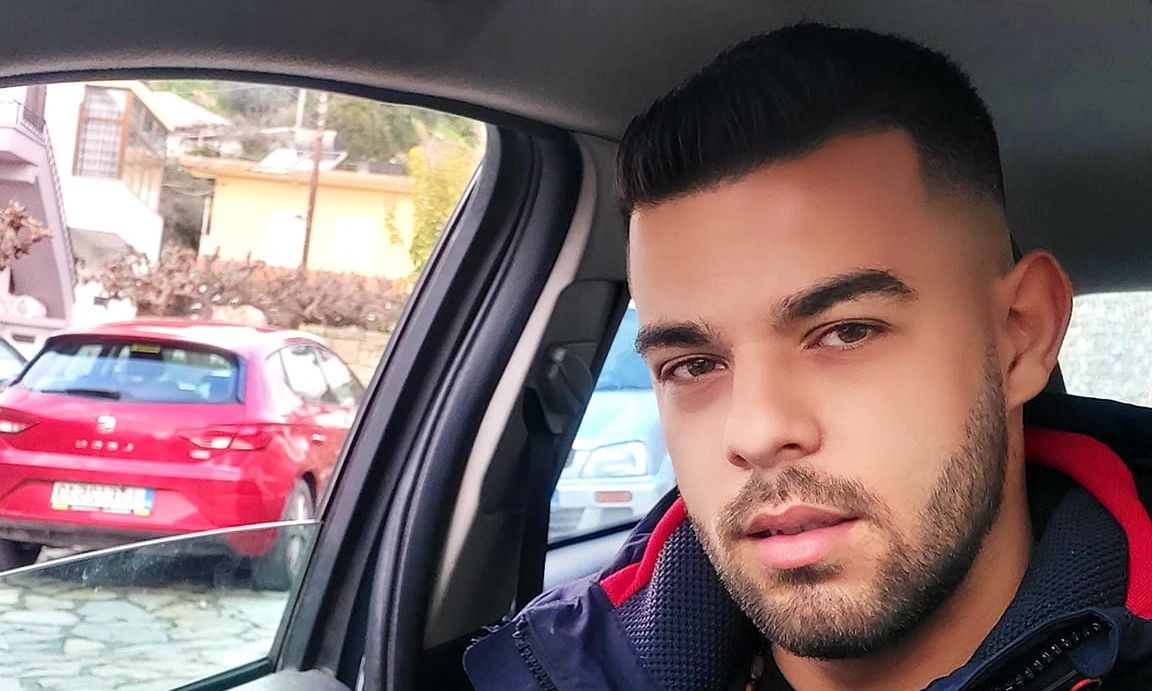 Ηράκλειο: Η αποχαιρετιστήρια μαντινάδα για τον Στέλιο από φίλο του – «Όταν κατεβώ κι εγώ στον Άδη…»