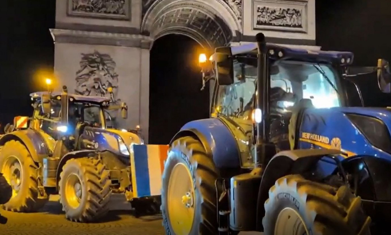 «Απόβαση» αγροτών στο Παρίσι: Τρακτέρ στην αψίδα του Θριάμβου – Βίντεο