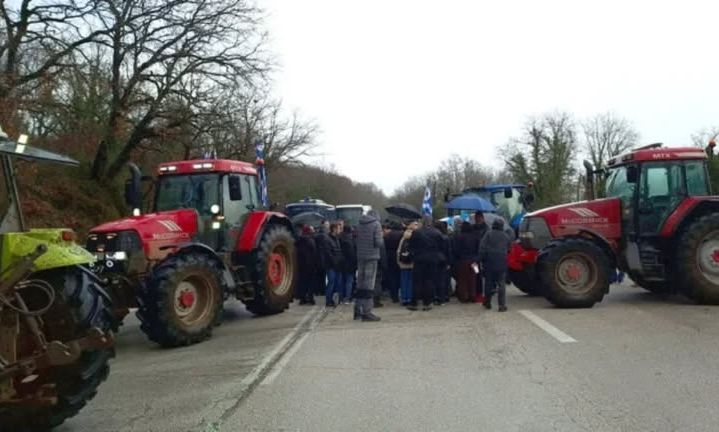 Ήπειρος: Επιστρέφουν τα μπλόκα αγροτών σε Καλπάκι και λιμάνι Ηγουμενίτσας