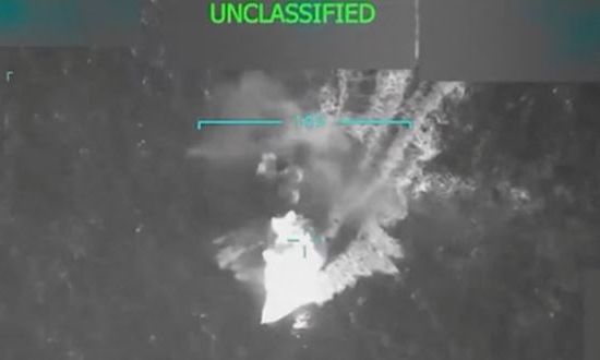 ΝYT: Μυστικό αεροσκάφος «μεταμφιεσμένο» σε πολιτικό έκανε την πρώτη επίθεση σε ναρκόπλοιο