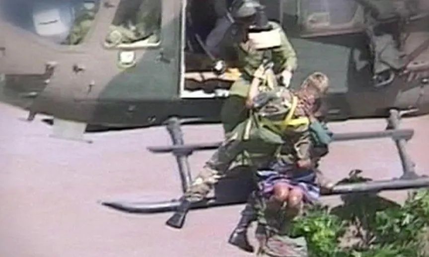 Πέθανε το «μωρό θαύμα» που είχε γεννηθεί πάνω σε δέντρο στη Μοζαμβίκη