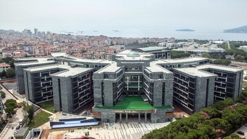 Τουρκία: Εισαγγελέας πυροβόλησε δικαστή μέσα στο εφετείο – Ήταν ζευγάρι