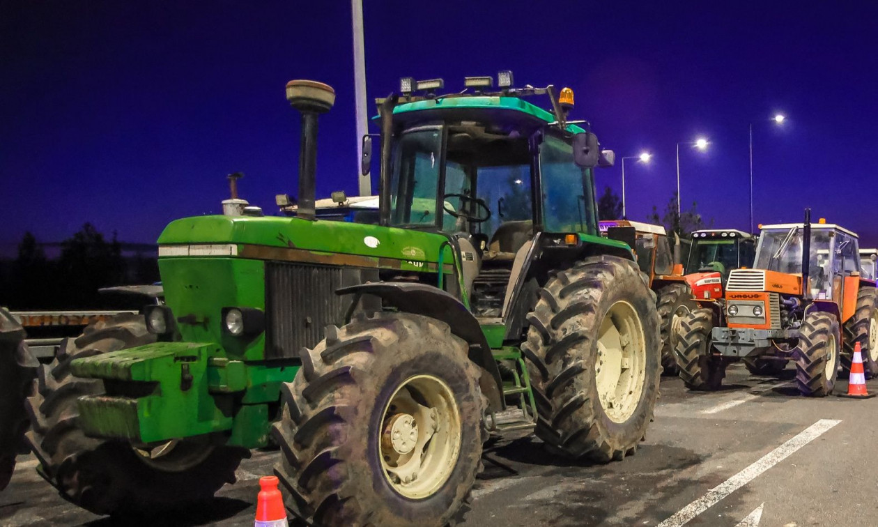 Αγρότες: Αιφνιδιαστική κινητοποίηση στο κέντρο της πόλης – Βίντεο