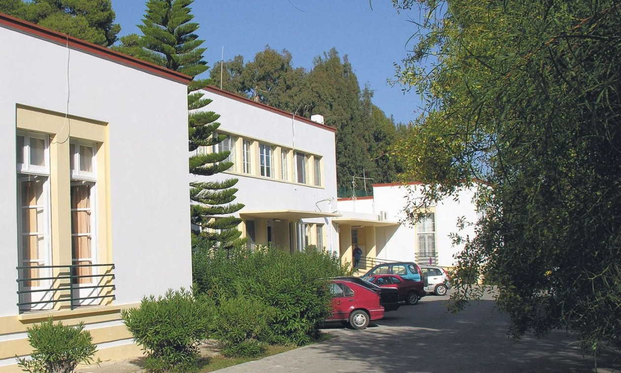 Νοσοκομείο Λέρου: Οι εργαζόμενοι καταγγέλλουν ότι 80 συμβασιούχοι παραμένουν απλήρωτοι