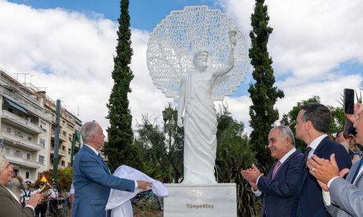 Άγνωστοι βανδάλισαν άγαλμα του «Προμηθέα» στο Πεδίον του Άρεως
