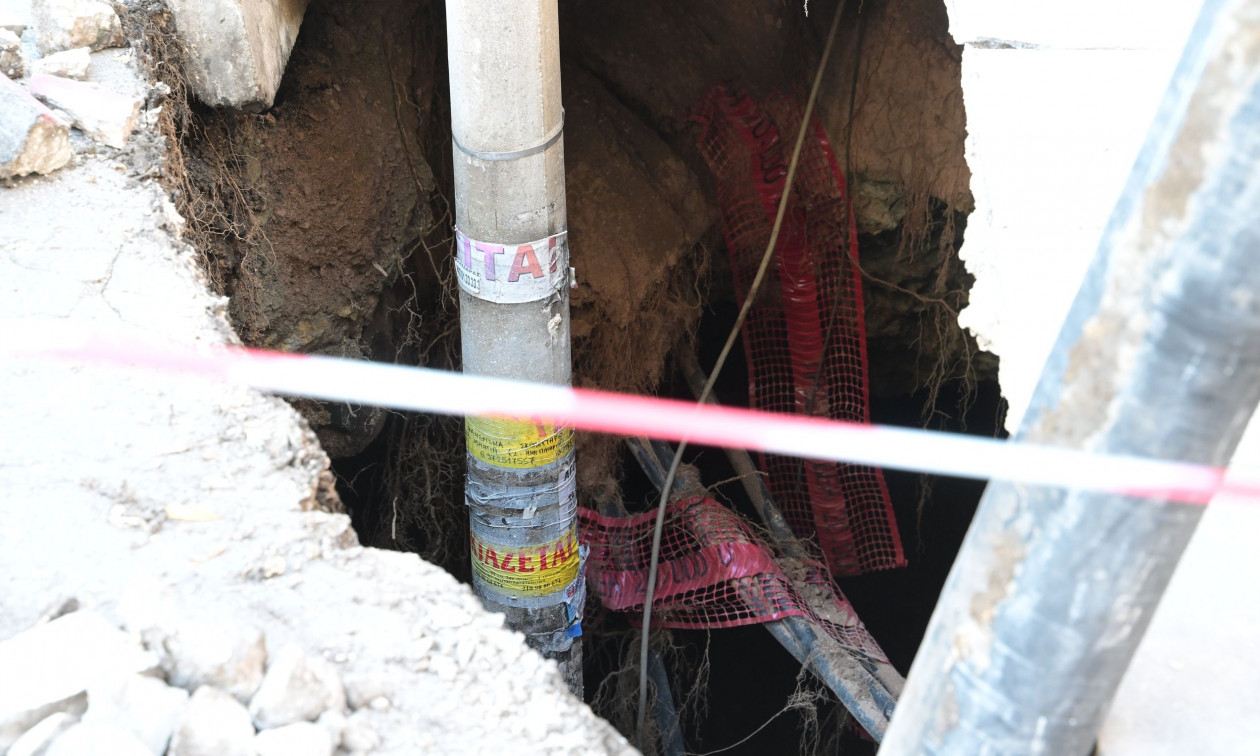 Διακοπή κυκλοφορίας σε Βασιλέως Γεωργίου και Ιοφώντος λόγω καθίζησης του δρόμου – Φωτογραφίες