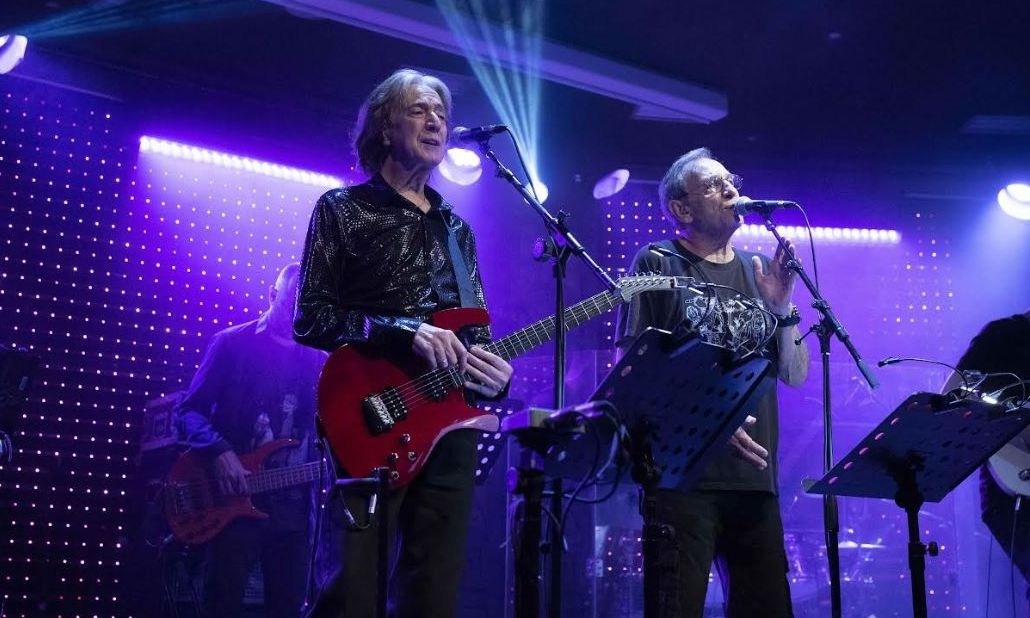 Κώστας Τουρνάς και Διονύσης Τσακνής συνεχίζουν την παράσταση «Το Ροκ το Ελληνικό» στο «Θέατρο Άλσος»