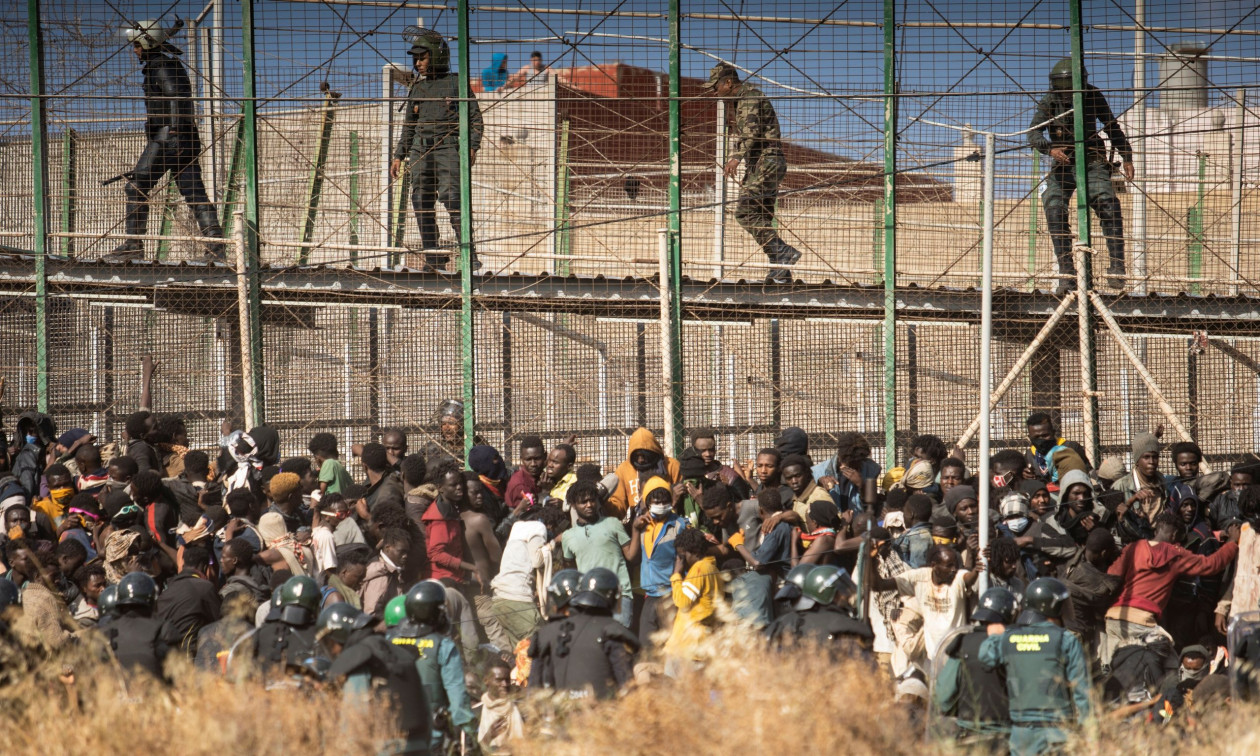 Frontex: Μειωμένες κατά 26% οι μεταναστευτικές ροές στα σύνορα της Ε.Ε. – Τριπλασιάστηκαν στην Κρήτη